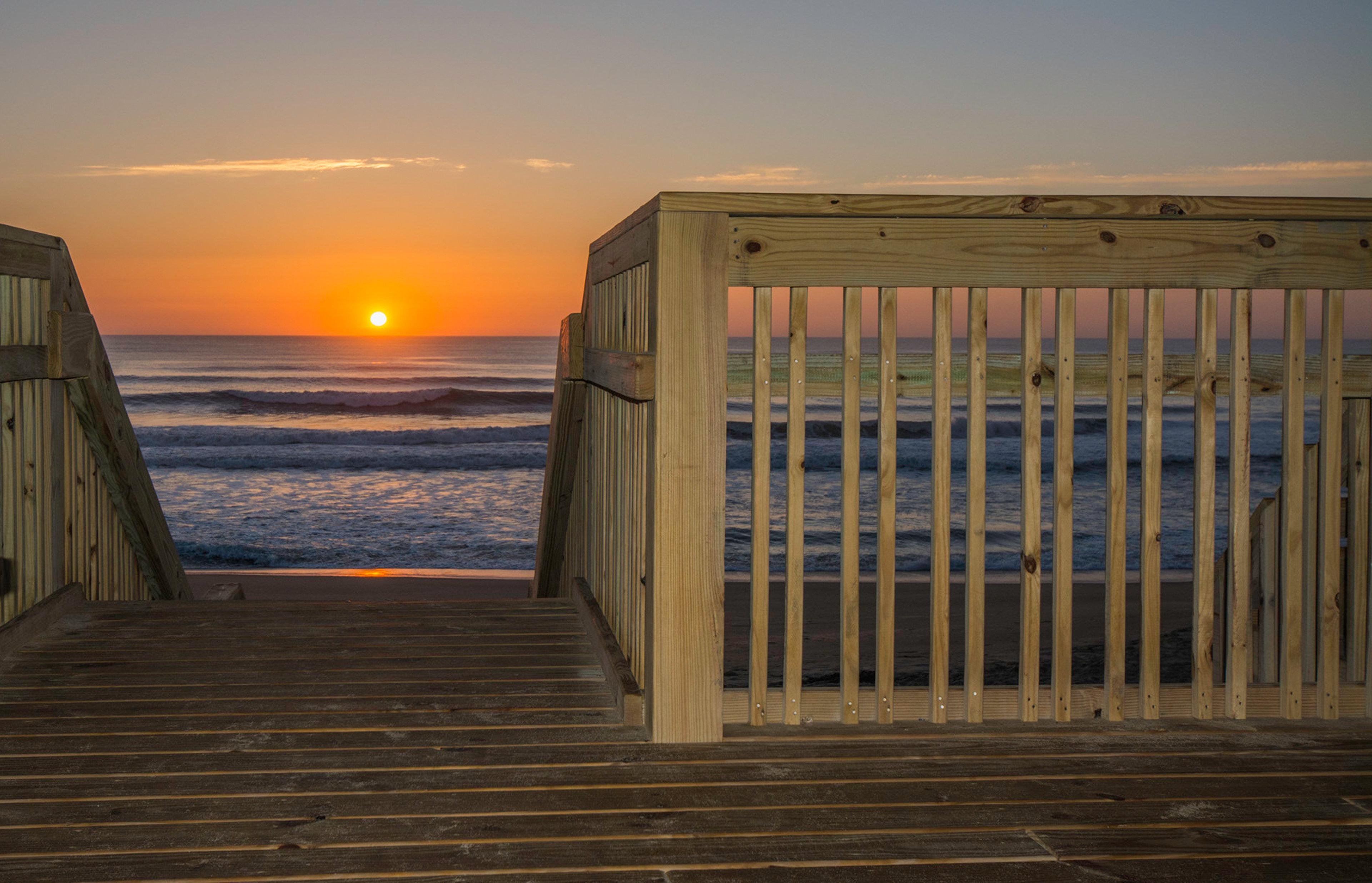 Holiday Inn Express Nags Head Oceanfront By Ihg Екстериор снимка